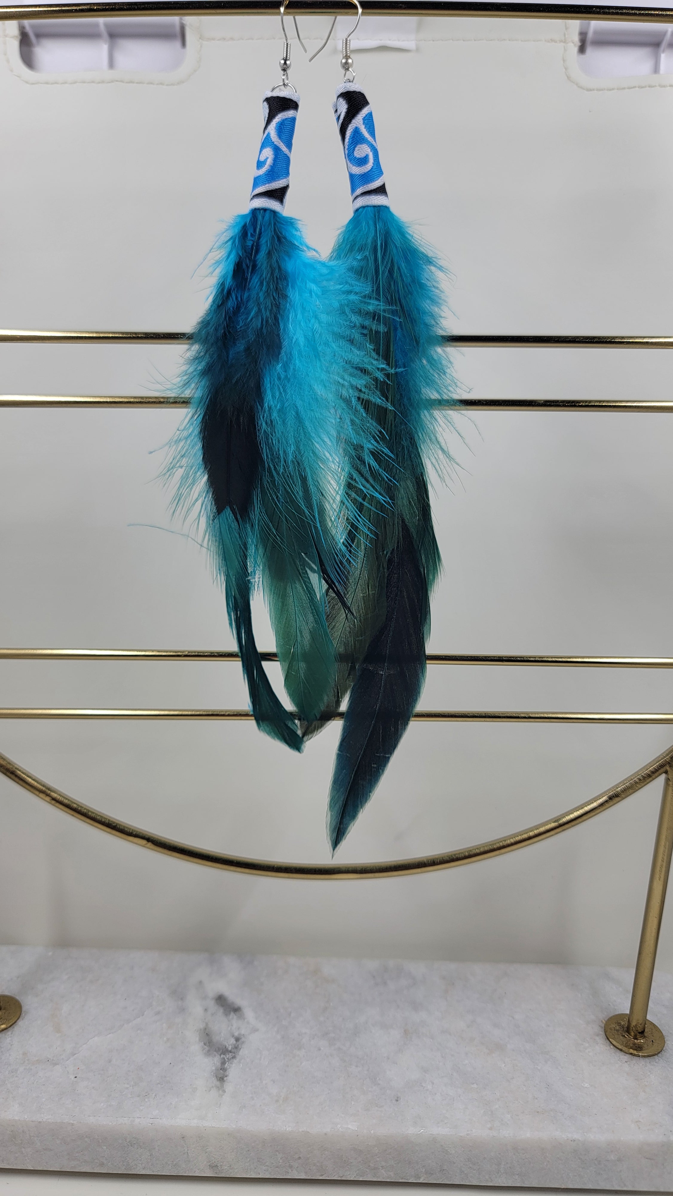 Whakakai Raukura Kahurangi (Kowhaiwhai) - Blue Feathered Earrings