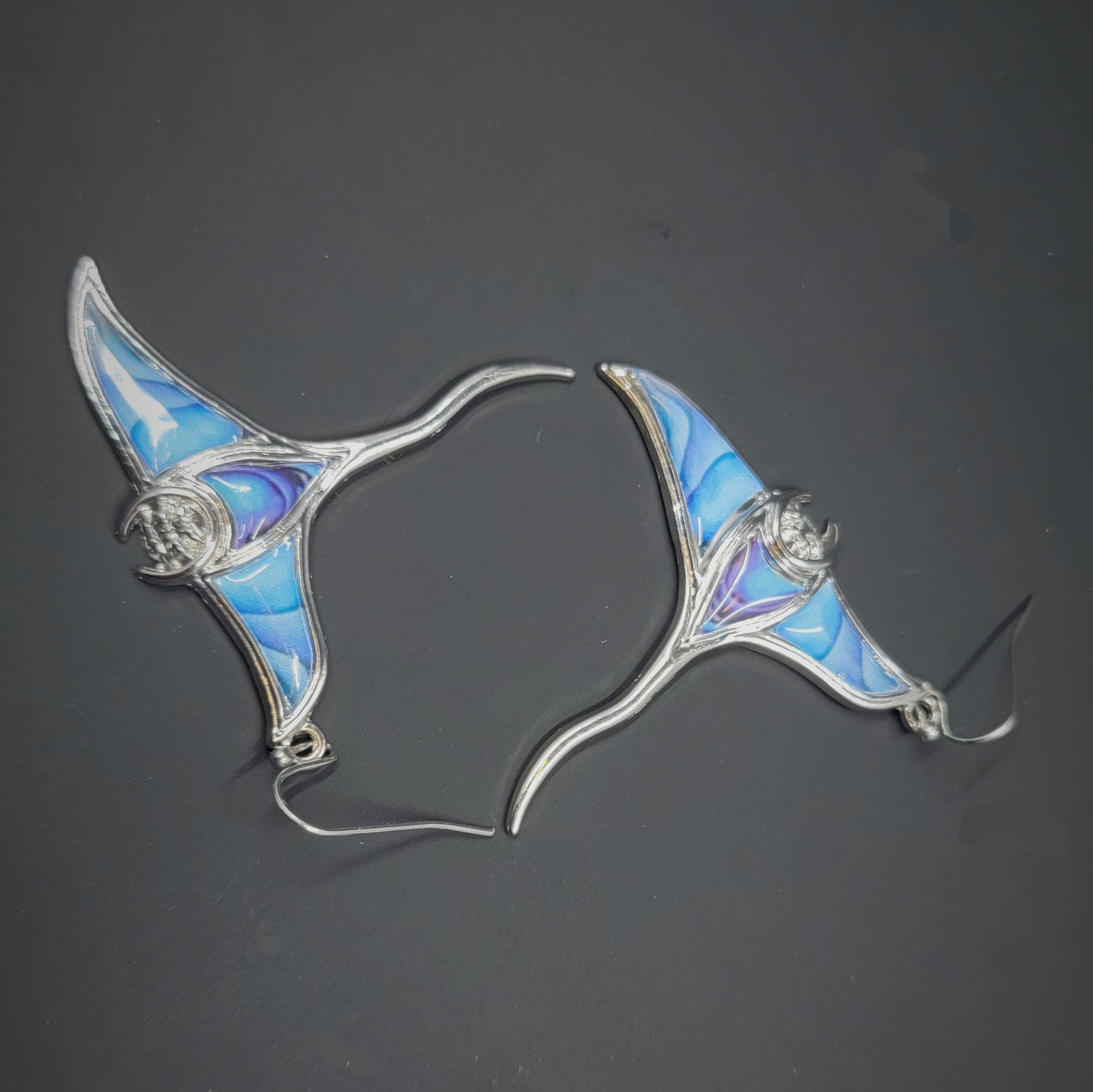 Whai (Manta Ray) Earrings