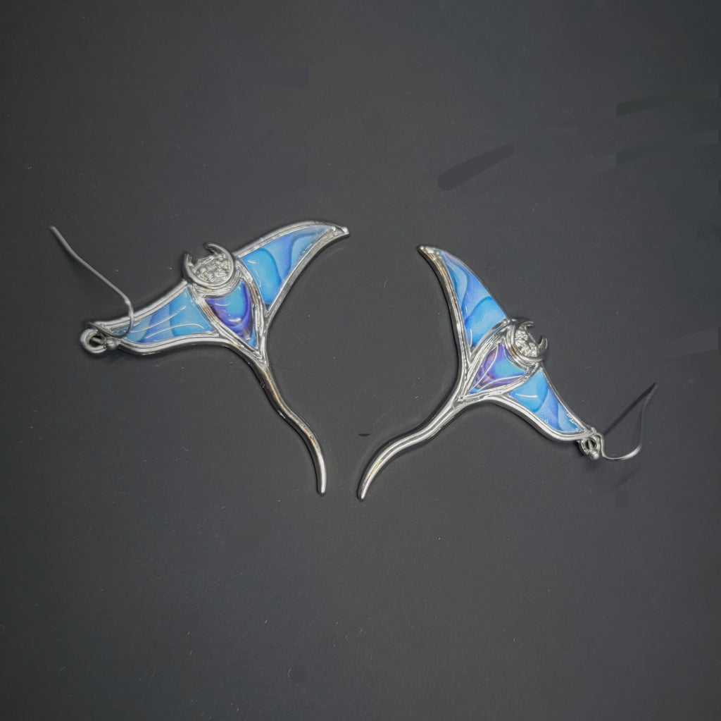 Whai (Manta Ray) Earrings