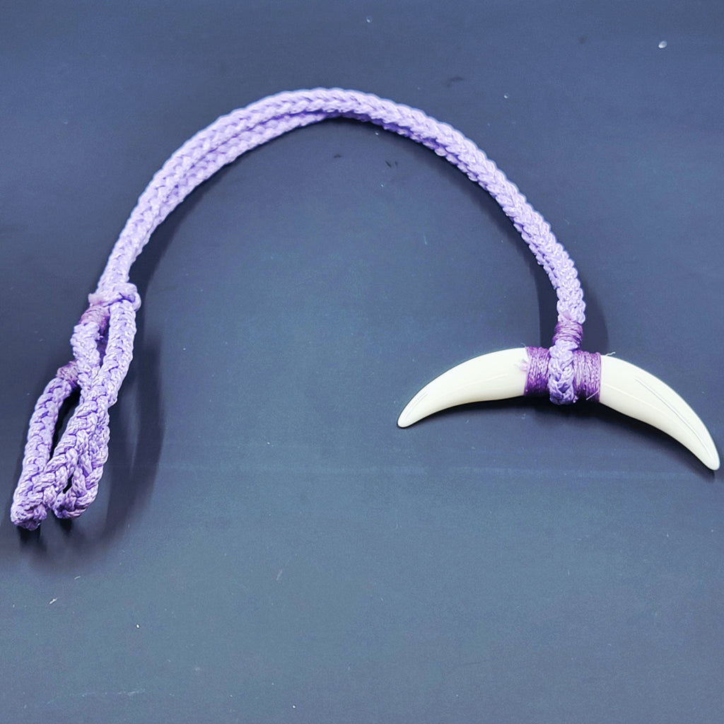 Niho Kuri (Dog's Tooth Necklace)