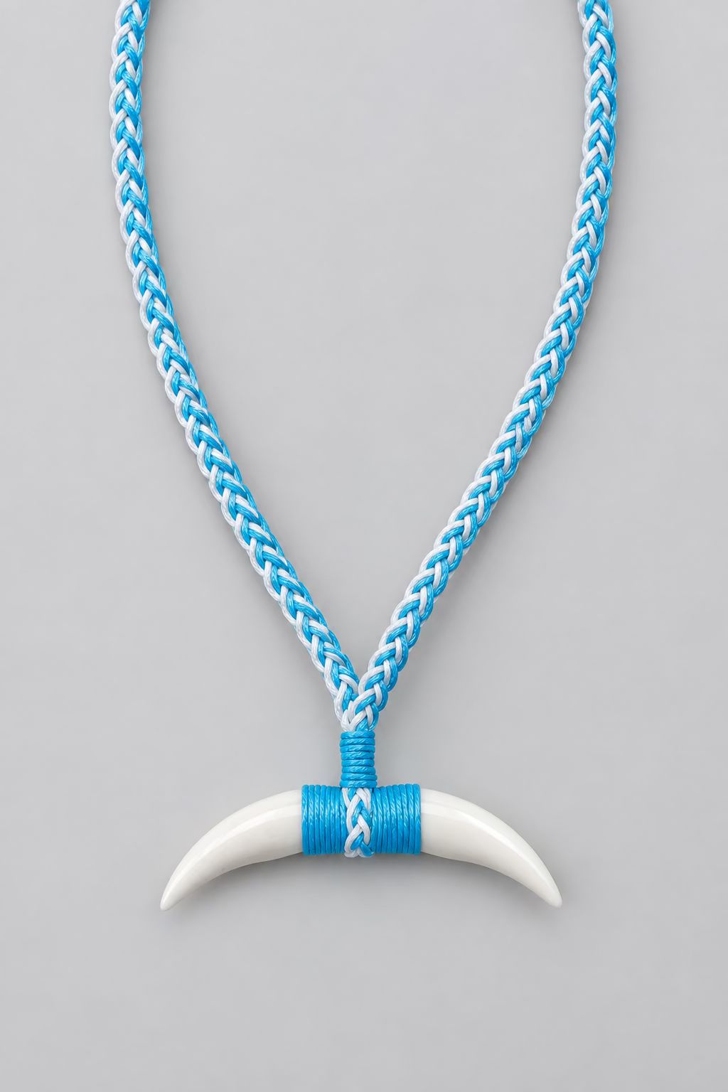 Niho Kuri (Dog's Tooth Necklace)