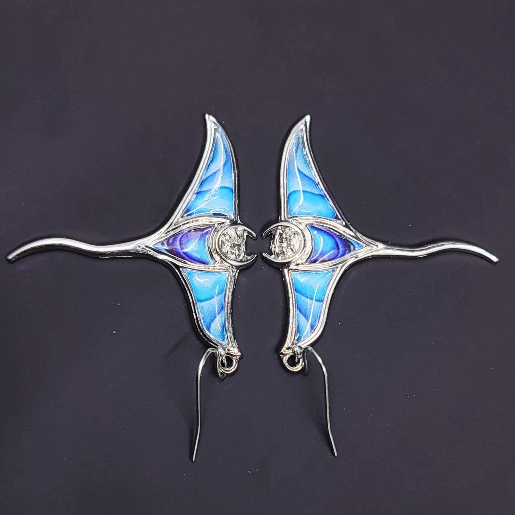 Whai (Manta Ray) Earrings
