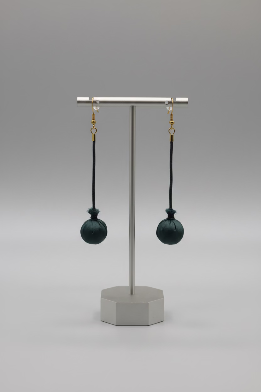 Poi Earrings – Māori-Inspired Taonga | Māori Ora
