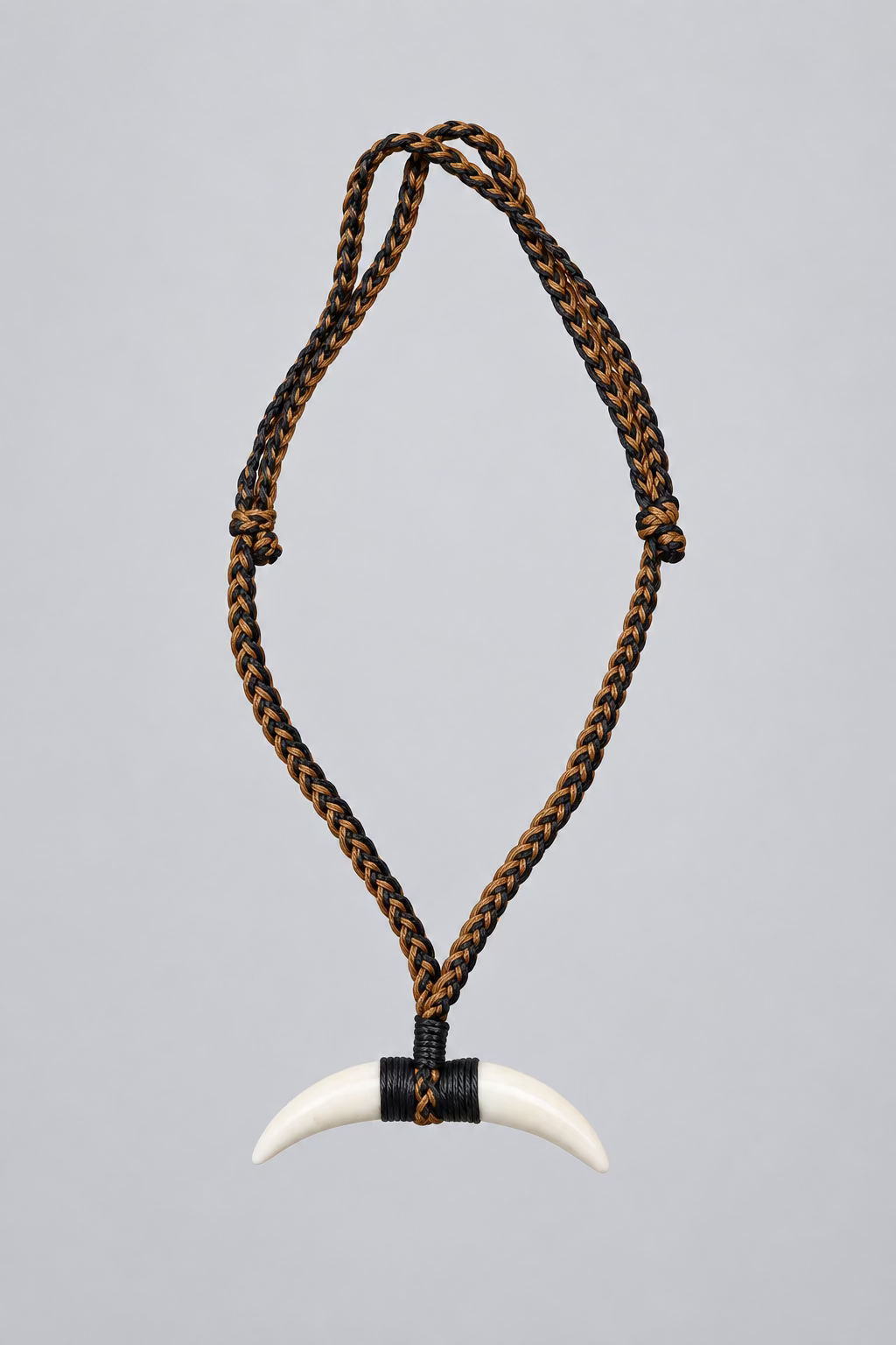 Niho Kuri (Dog's Tooth Necklace)