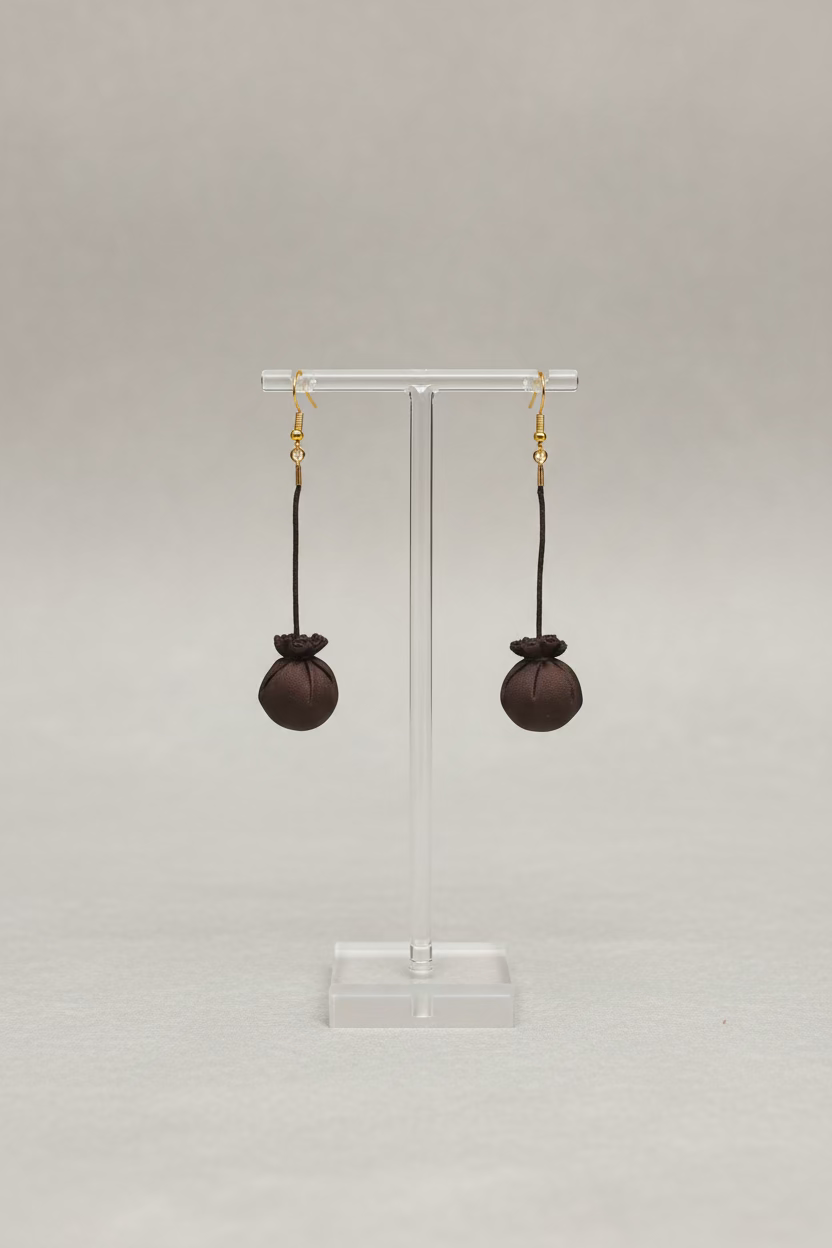 Poi Earrings – Māori-Inspired Taonga | Māori Ora