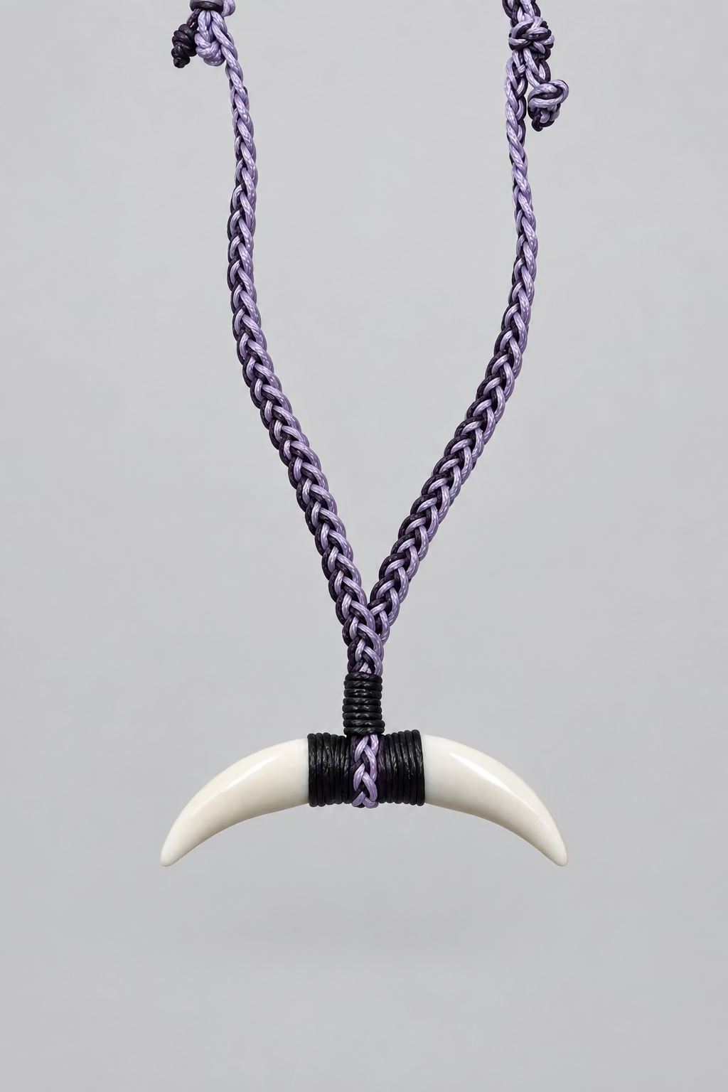 Niho Kuri (Dog's Tooth Necklace)