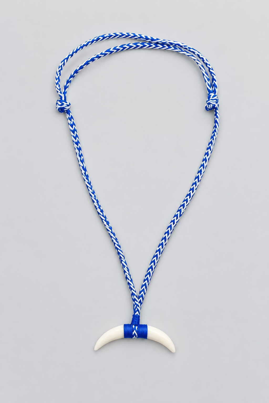 Niho Kuri (Dog's Tooth Necklace)
