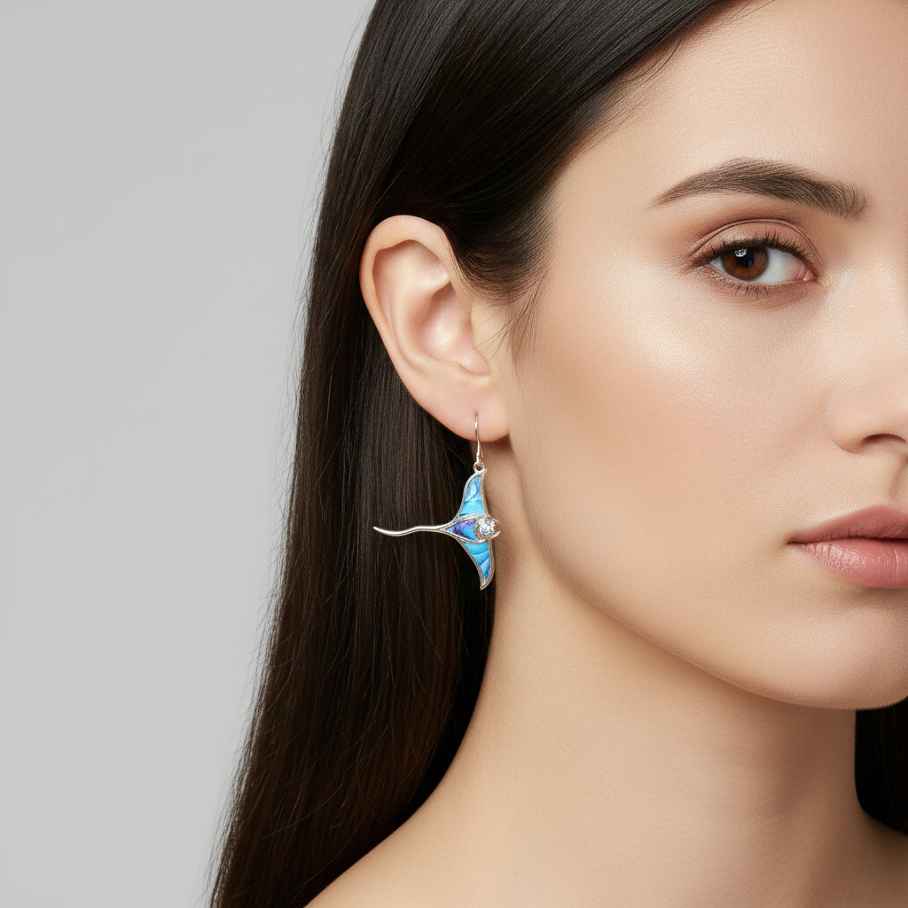 Whai Stingray Earrings – Pāua Print Māori-Inspired Jewellery
